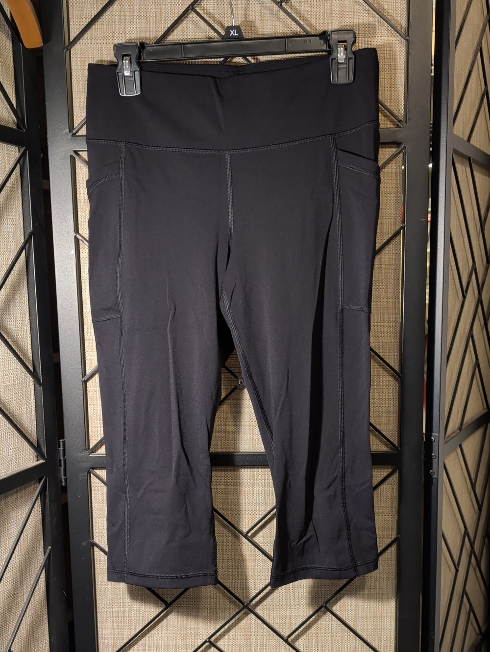 Jockey Black Cropped Performance Capri Pants